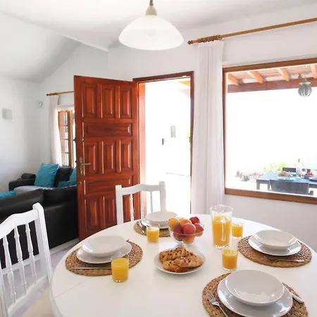Stylish & Spacious With Terrace & Garden Villa
