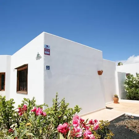 Stylish & Spacious With Terrace & Garden Villa