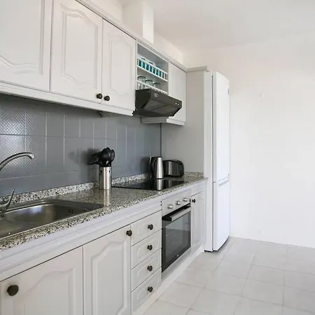 Stylish & Spacious With Terrace & Garden Tías