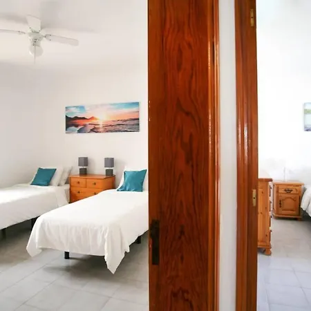Stylish & Spacious With Terrace & Garden